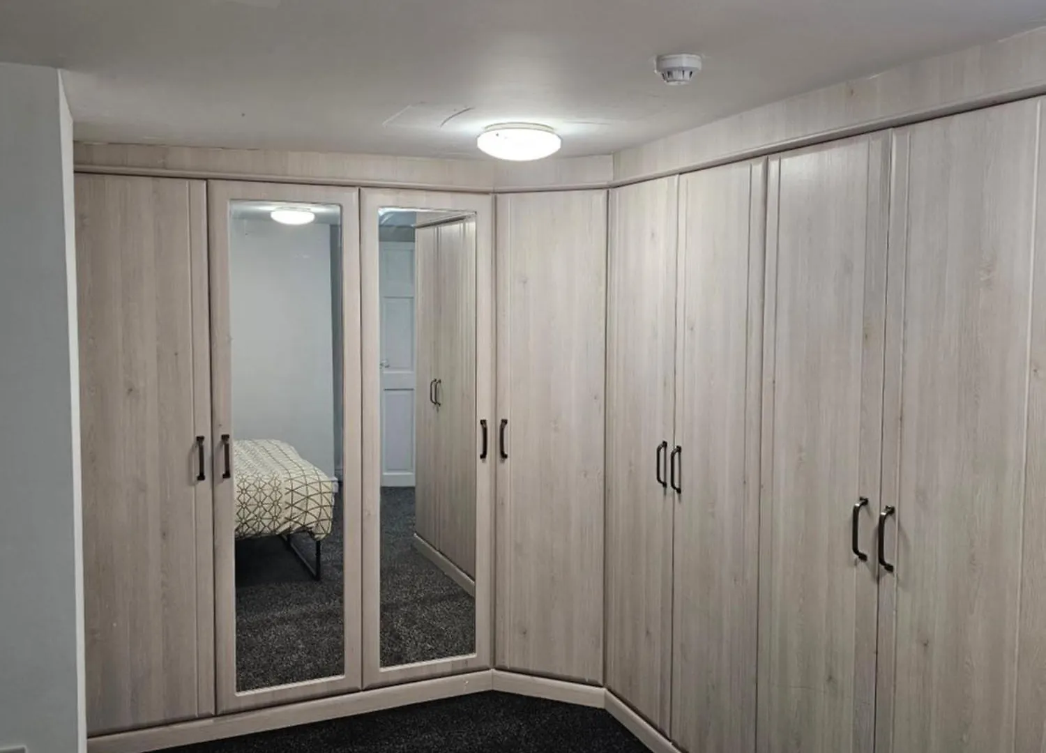 Basement Apartment City Centre Manchester 0*,